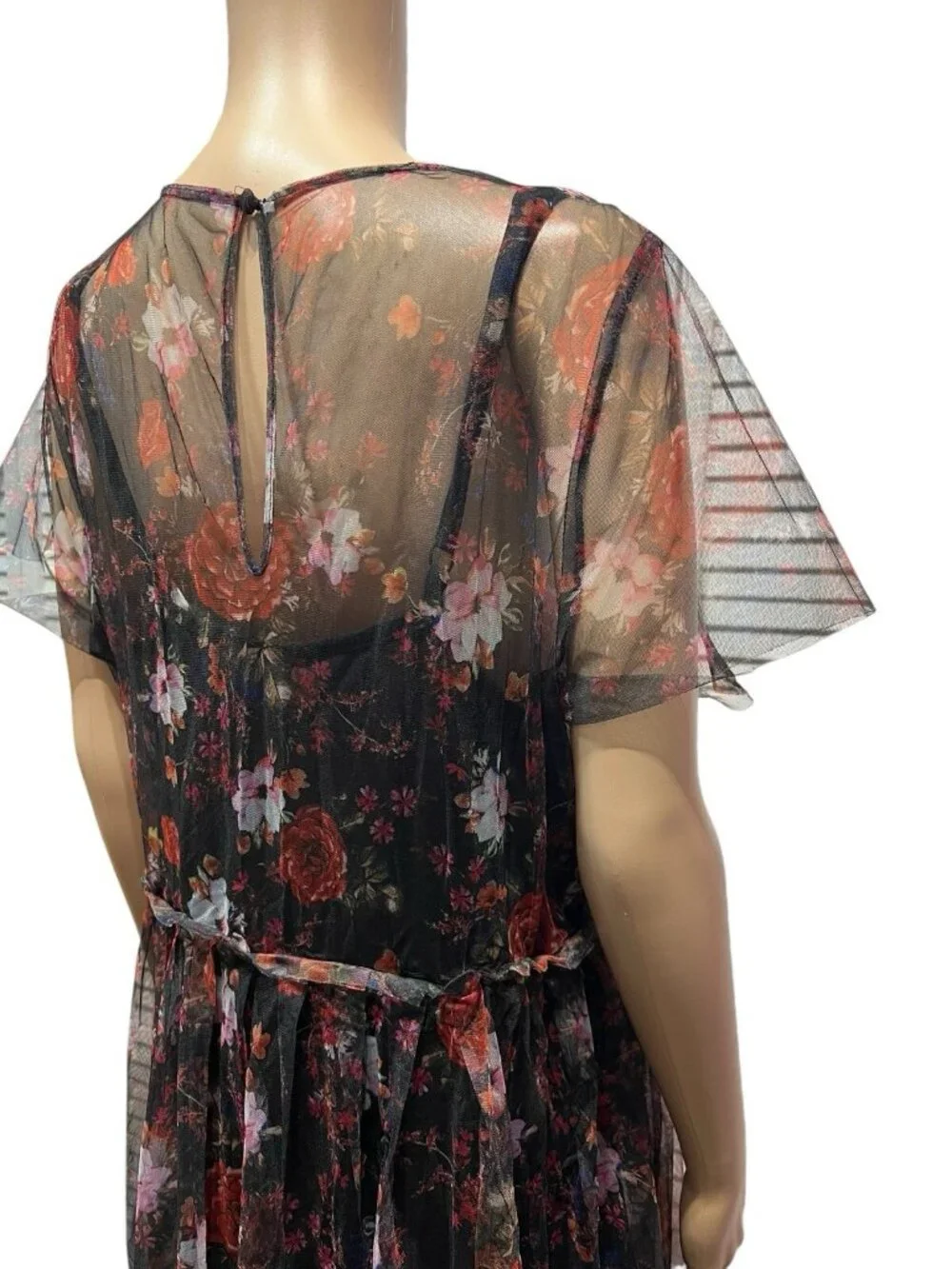 Torrid 2 Dress Plus Size 2X  Multicolor Floral Print Mesh Lined Skater Lace - Picture 7 of 14